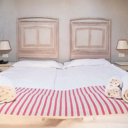 Moron Hotel 3*