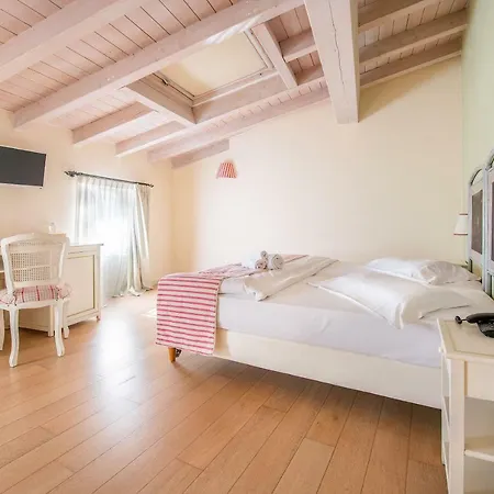 Hotel Moron Negrar